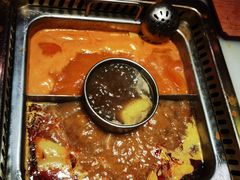 -巴渝瓦肆重庆鲜火锅(宝龙环湖店)