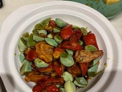 腊八蒜炒肥肠-御提小馆烤鸭店(陆家嘴店)