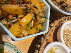 -包整·丝娃娃(一览甲秀楼风景店)