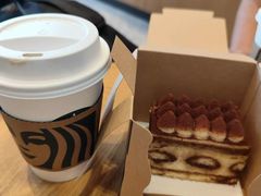 -星巴克(上海长宁来福士1F店)