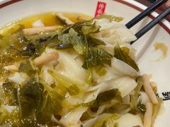 -顺溜·手工刀削面·黑金店(铜锣湾店)