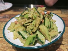 小酒馆拍黄瓜-金谷园饺子·烧烤(人大总店)