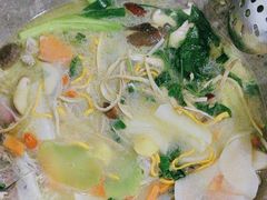 -姚记抚仙湖石锅鱼庄