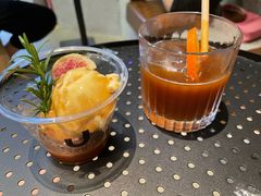 -HUG·拥抱咖啡(郑州宝龙广场店)
