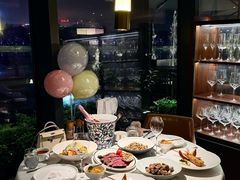 -MONICH牛排融合餐厅(和义大道购物中心店)