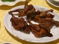 招牌烤乳鸽-石岐佬中山菜馆(张溪店)