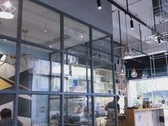 面包甜点陈列柜-JANS意式简餐厅·惠灵顿牛排