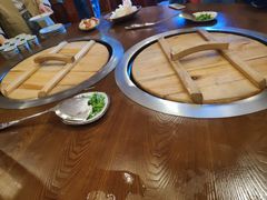 -万里闯关东铁锅炖菜馆(高新旗舰店)