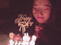 -半勺舒舒生日蛋糕店