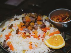 金桃手抓饭-丝路金桃·新疆菜(徐汇店)