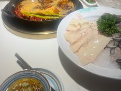 -二荆条·城市森林火锅旗舰店