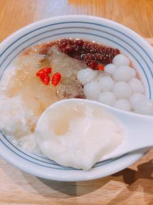 牛车水新加坡甜豆花-"位置在弹子石老街正大门入口处,算是一天甜.