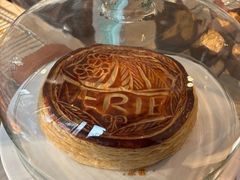 -VERIE BAKEHOUSE