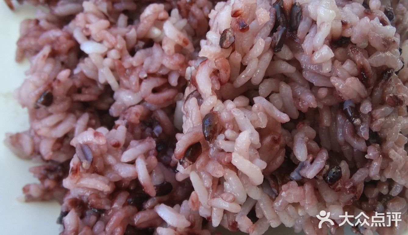 准备米饭一份,可以是白米饭,也可以用其他的