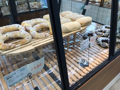 -Dough&Joe团憩(瑞虹天地月亮湾店)