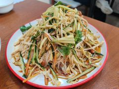 -东北风味思缘食府(对湖路店)