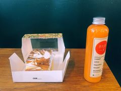 柠檬蛋白蛋糕-OUR Bakery(三里屯太古里店)