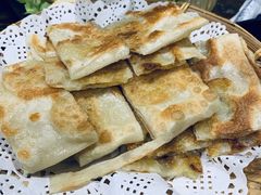 -乡土黄·鲜牛肉火锅·小龙虾(兴业街店)
