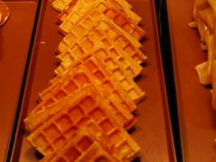 华夫饼-月色西餐厅·海鲜刺身·烧烤(科学城保利郡雅酒店)