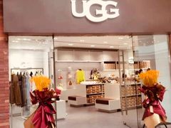 -UGG(燕莎奥特莱斯购物中心店)