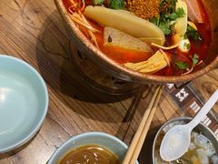 -成都你六姐·牛肉冒菜(上海环宇荟店)