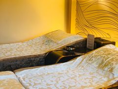 -崇英经络足疗(曲江店)