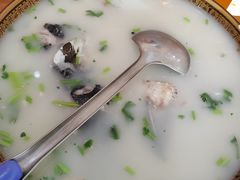 -美顺香食府鱼头老店(雪野湖店)