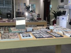 -Eziwish眼镜·蔡司授权店
