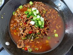 酸菜牛肉火锅-银满斗(步行街总店)