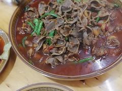 -一品红烧鸭特色川菜(三岔湖店)