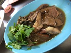 -Kha Mu Charoensang(Silom)