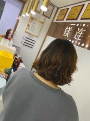 -镁连社·美联社