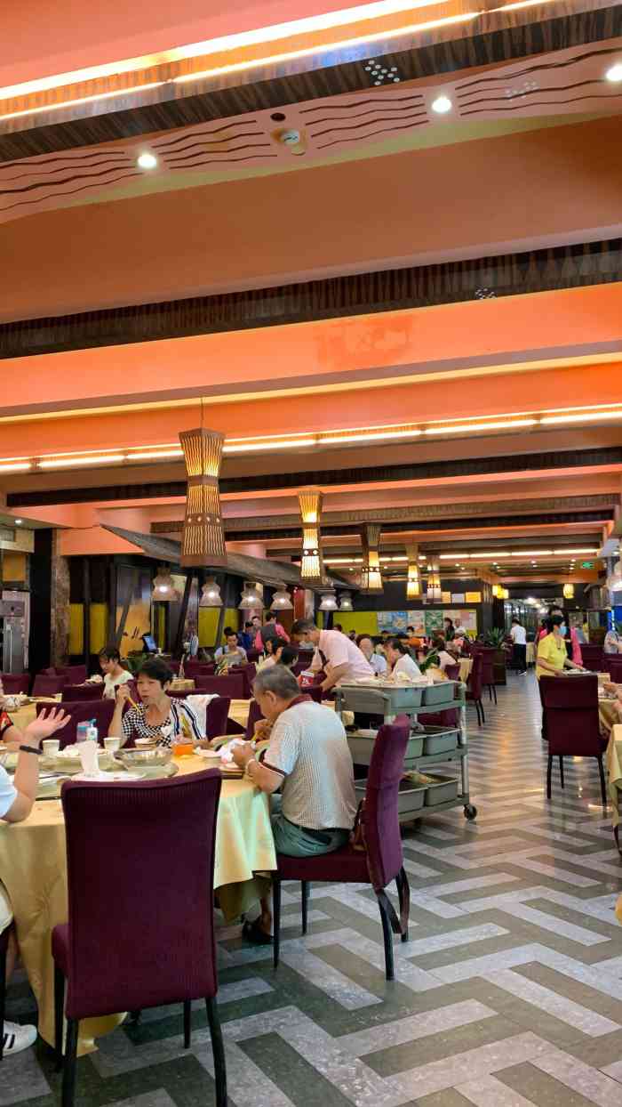 澳门街(东方店)-"同事聚餐.咖喱虾不错.咖喱酥很特别.