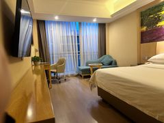 -维也纳酒店(重庆西站巴国城店)