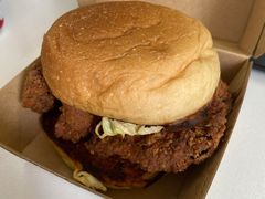 辣味炸鸡汉堡-COMMUNE幻师(上邦百汇城店)