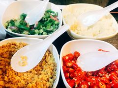 -鲜入围煮花胶鸡海鲜火锅