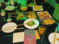 -唯爱KTV聚会餐厅(仙林东城汇店)