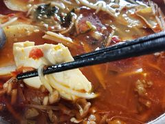 -黄利砖万峰林布依特色酸笋牛肉馆