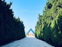 -上海市龙华烈士陵园