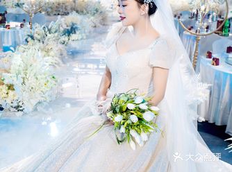 成都婚纱|油画少女的公主风婚纱