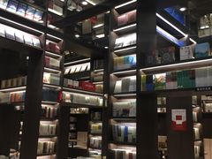 -钟书阁(群光广场店)