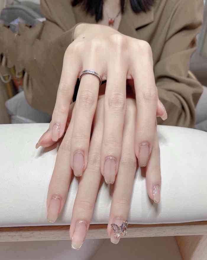 卓伊纹绣美甲美睫-"华东美博城一楼,临街所以很好找.主要是.