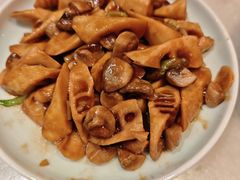 脆竹笋烧鲜蘑菇-小吊梨汤·北京菜·烤鸭(鸟巢店)