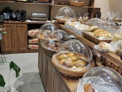 -沁屋面包店(人民东路店)