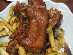 -川流不息·地道川菜·小龙虾(松东路店)