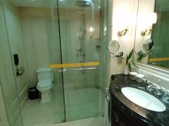 -茂名熹龙国际大酒店(人民广场高铁站店)