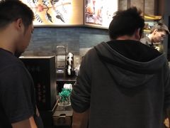 -星巴克臻选(周浦万达店)