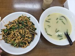 -三百碗宝应长鱼面(板仓街店)