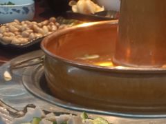 -洞庭洲·防空洞火锅·铜锅涮肉·烧烤(新百广场店)