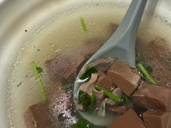 馋口鸭血汤-馋三尺蟹粉小笼(人民广场店)